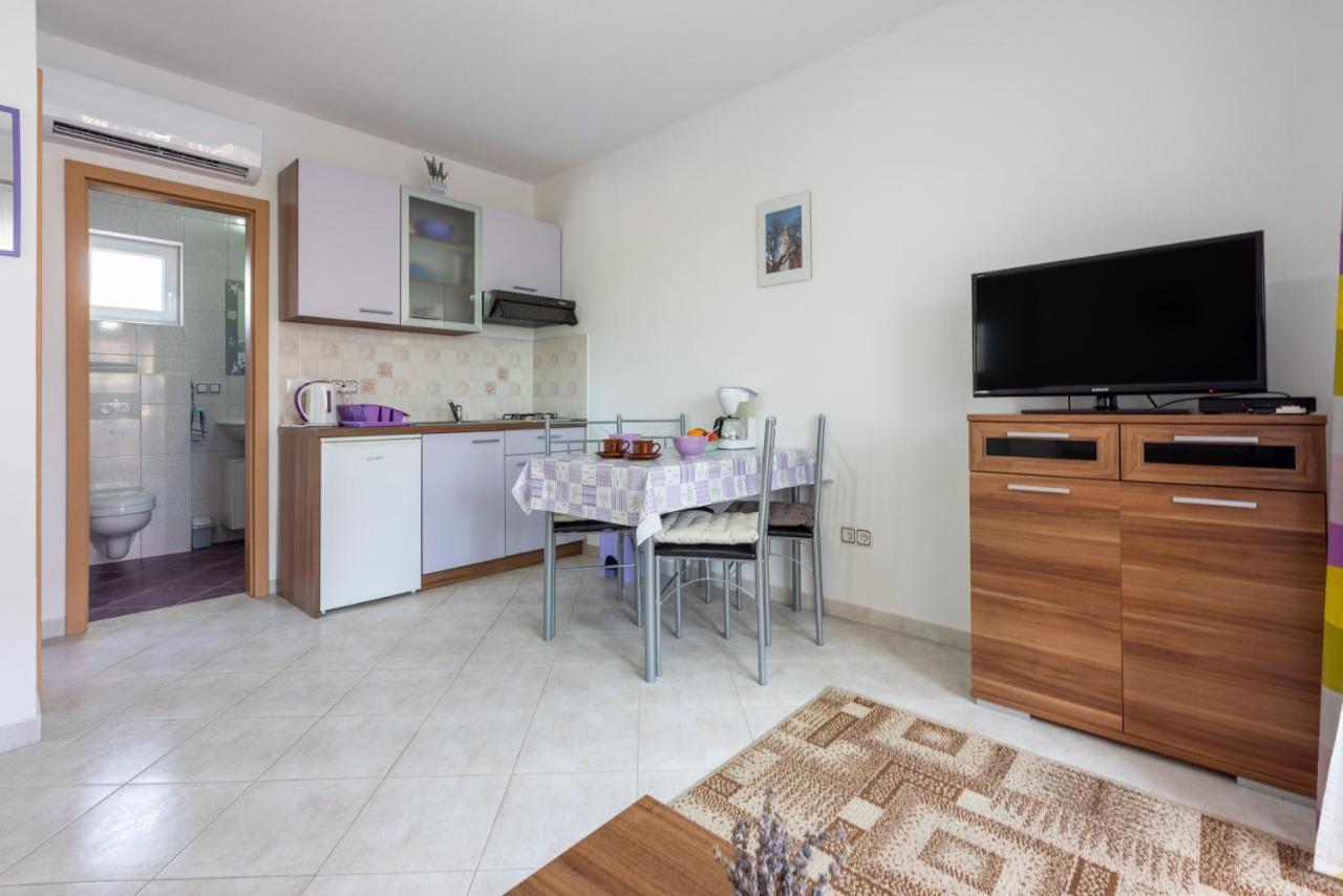 Apartmani Jaric Нови Винодолски Екстериор снимка