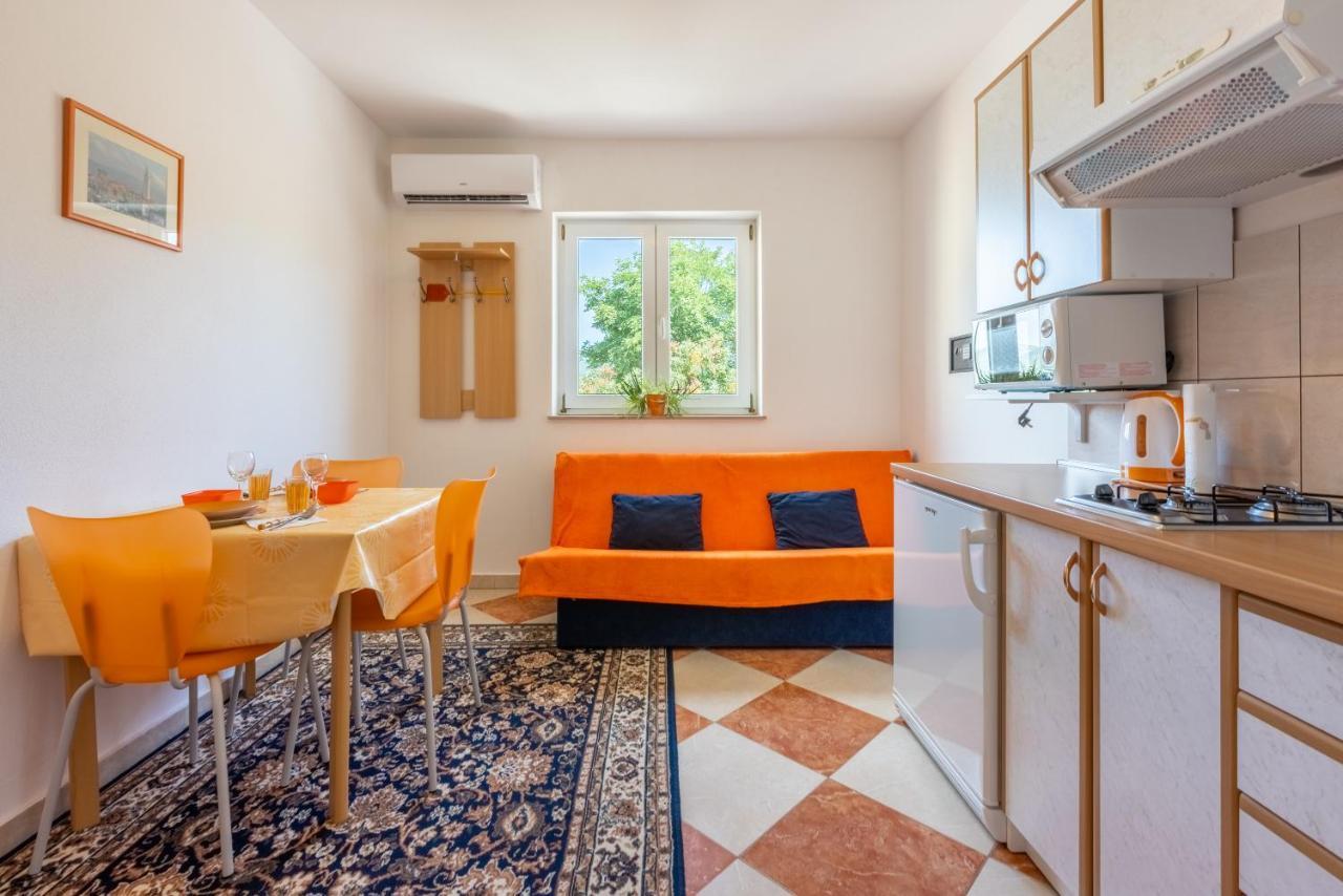 Apartmani Jaric Нови Винодолски Екстериор снимка