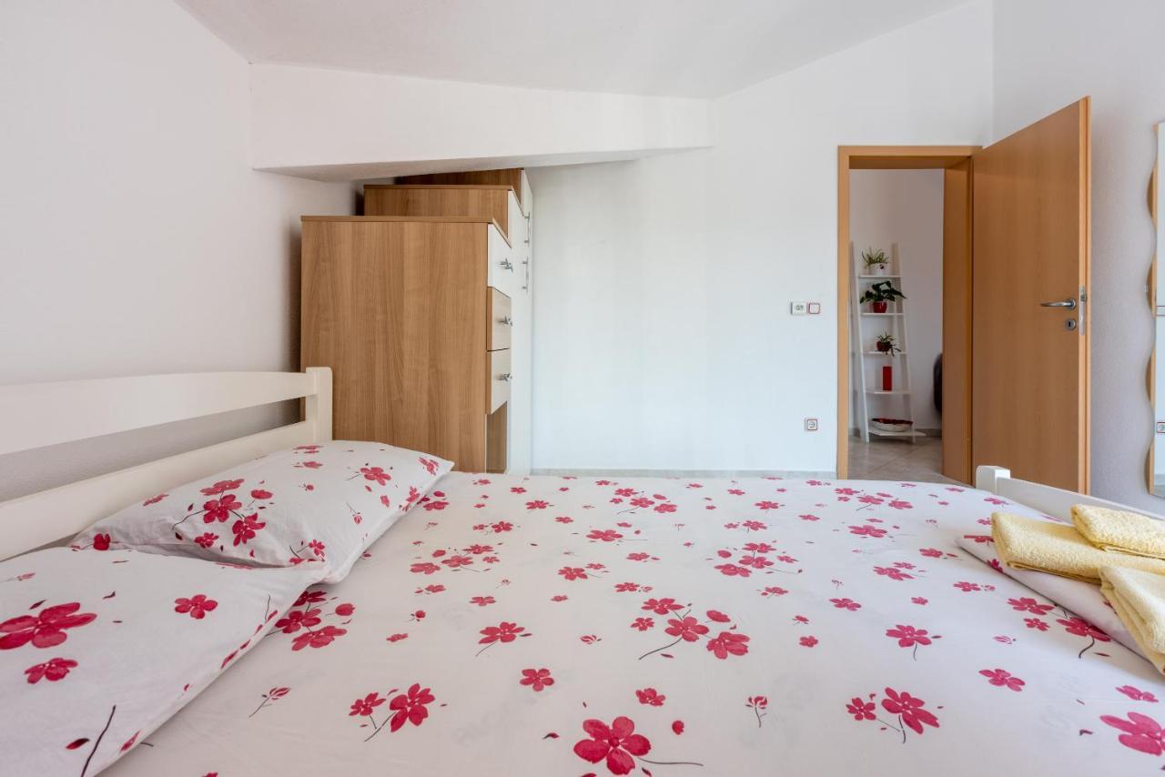 Apartmani Jaric Нови Винодолски Екстериор снимка